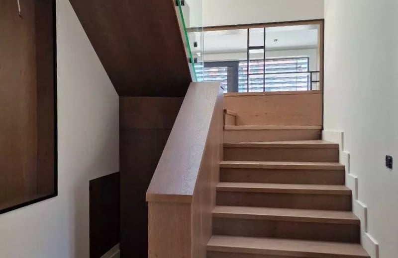 Long-term rental of a 2-level penthouse, 180 m², in the center of Belgrade, Serbia