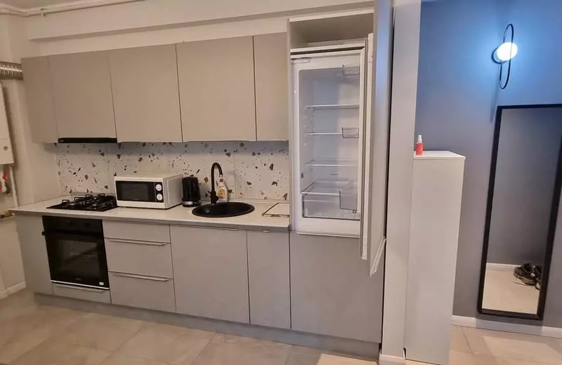 Location longue durée d’un appartement de 2 pièces, 40 m², Campus, Constanța, Roumanie