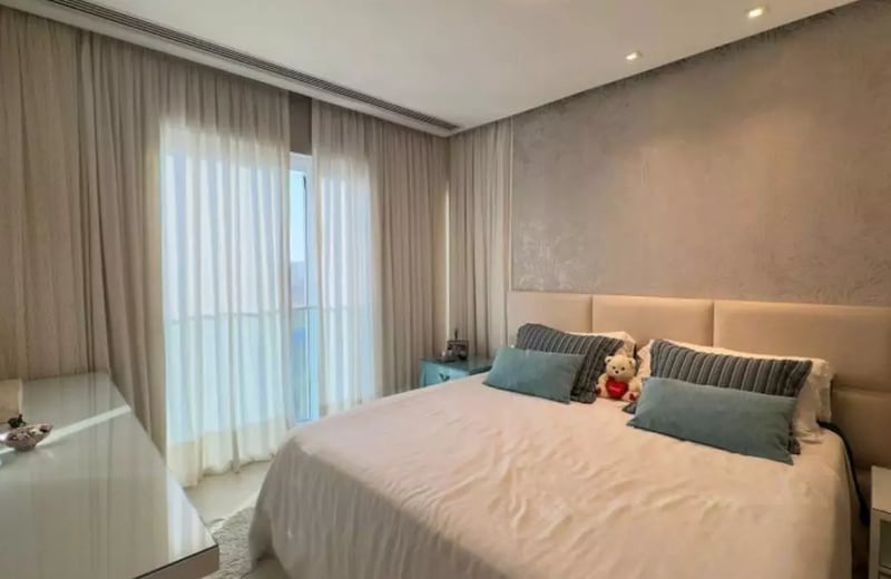 Location longue durée d’un appartement de 4 chambres, 266 m², dans le quartier Barra da Tijuca, Rio de Janeiro, Brésil