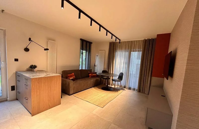 Alquiler a largo plazo de un piso de 2 habitaciones 41 m², distrito Bronowice Wielkie, Cracovia, Polonia