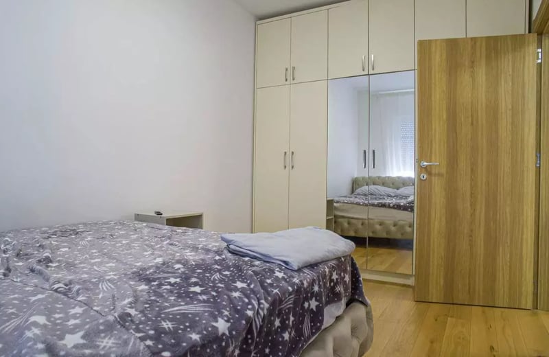 Долгосрочная аренда 2-комнатной квартиры, 50 м², Звездар, Белград, Сербия