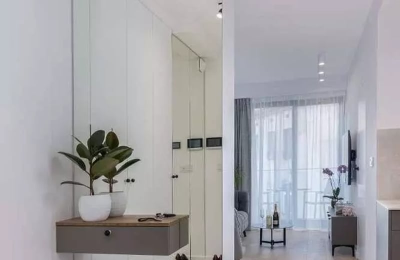 Long-term rental of a 2-room apartment, 38 m², in Kraków, Kazimierz, Poland