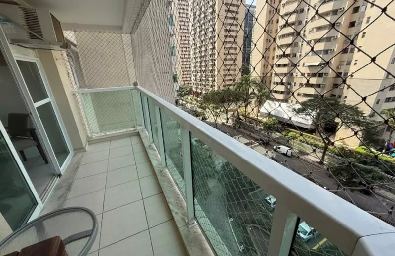 Location longue durée d’un appartement de 2 pièces, 64 m², à Barra da Tijuca, Rio de Janeiro, Brésil