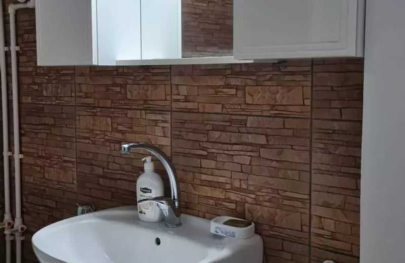 Alquiler a largo plazo de un piso de 2 habitaciones, 60 m², en el distrito Old Center, Constanza, Rumanía