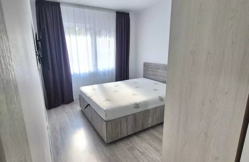Alquiler a largo plazo de un piso de 3 habitaciones, 67 m², Bucarest, Rumanía