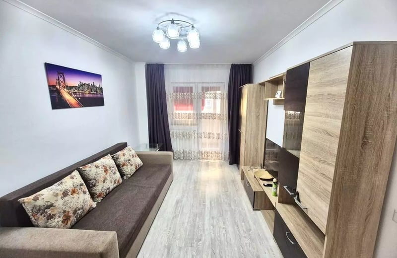 Alquiler a largo plazo de un piso de 3 habitaciones, 67 m², Bucarest, Rumanía