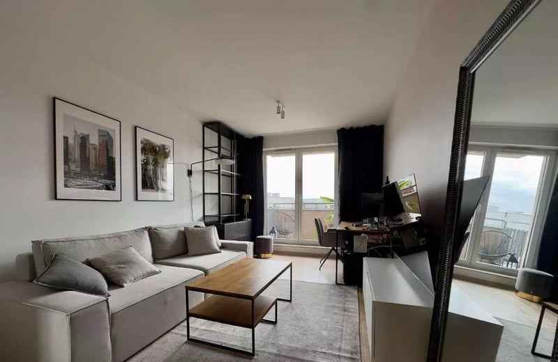 Long-term rental of a 2-room apartment, 50 m², in Podgórze district, Kraków, Poland