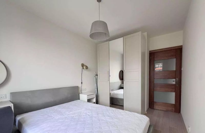 Long-term rental of a 2-room apartment, 50 m², in Podgórze district, Kraków, Poland