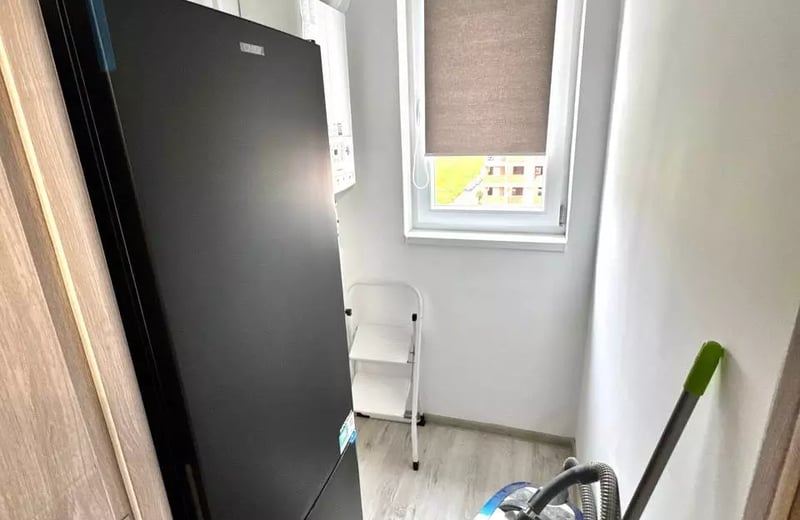 Alquiler a largo plazo de un estudio en Chiajna, sector 6, Bucarest, Rumanía
