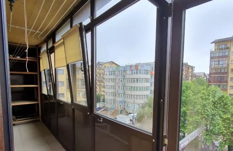 Alquiler a largo plazo de un piso de 2 habitaciones, 48 m², distrito Chiajna, Bucarest, Rumanía