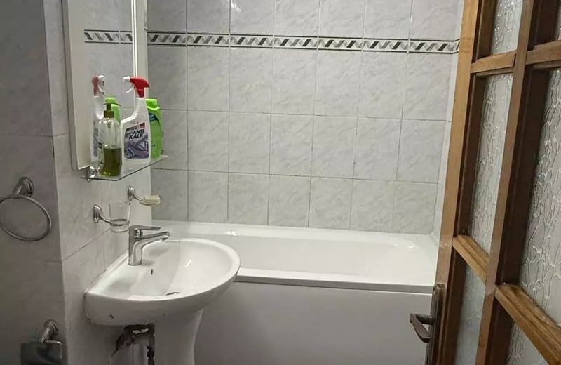 Location longue durée d’un appartement de 4 pièces, 85 m², à Tomis II, Constanța, Roumanie
