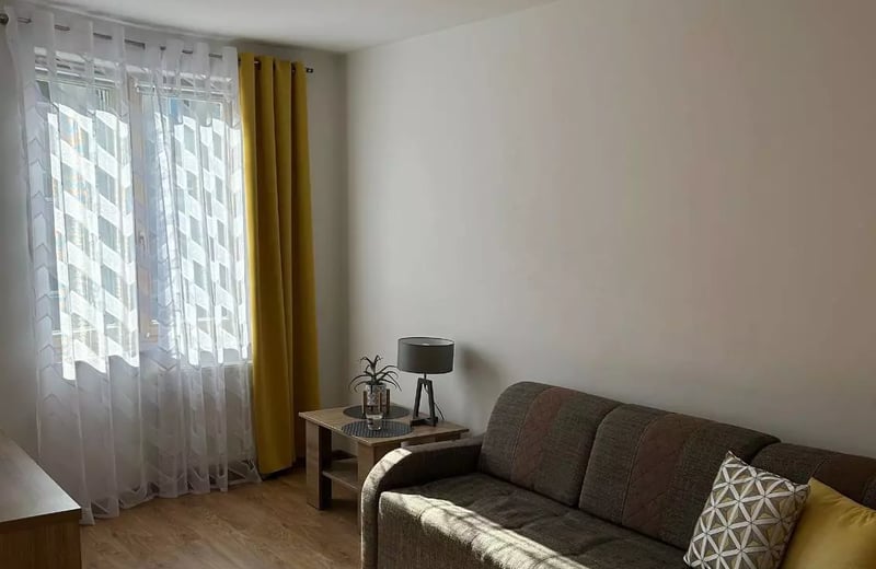 Долгосрочная аренда 2-комнатной квартиры, 48 м², в районе Stare Dębniki, Краков, Польша