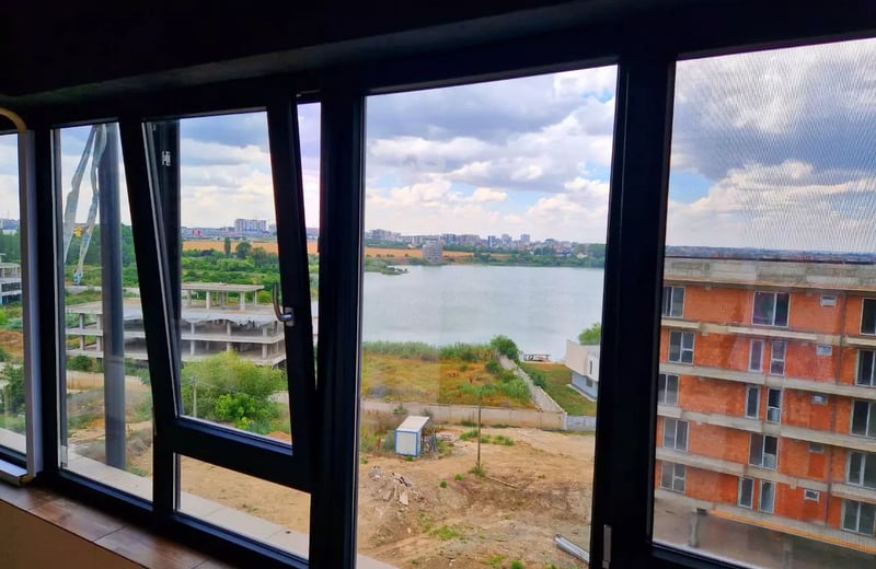 Long-term rental of a 2-room apartment, 55 m², in Campus, Constanța, Romania