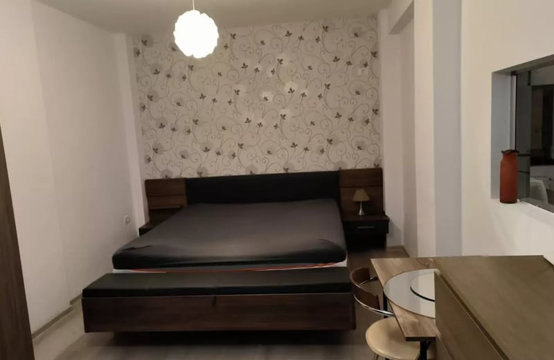 Langzeitmiete einer 3-Zimmer-Wohnung, 90 m², in Tomis Plus, Constanța, Rumänien