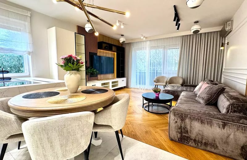 Location longue durée d’un appartement de 4 pièces, 90 m², à Cracovie, Pologne