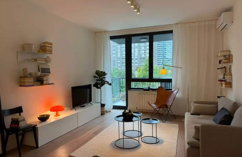 Alquiler a largo plazo de un apartamento de 2 habitaciones, 58 m², en Belgrado, Serbia