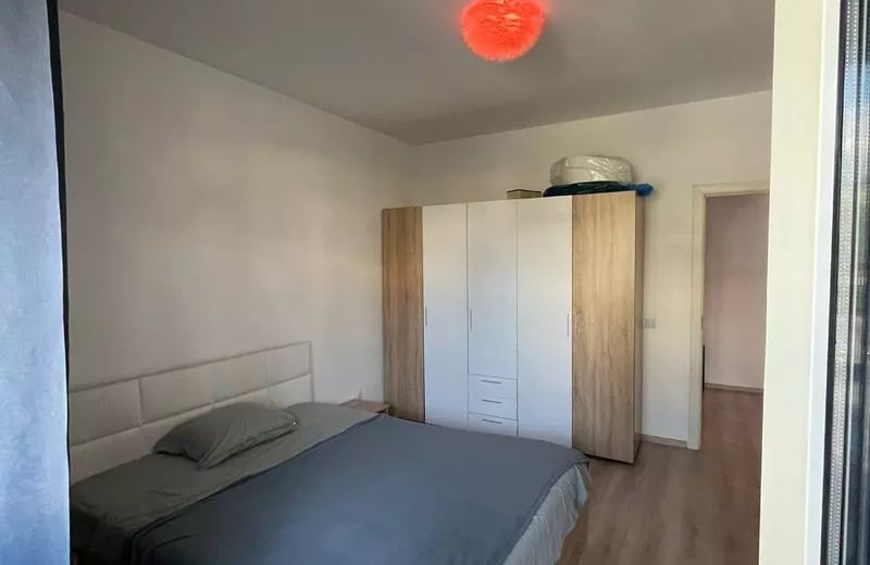 Alquiler a largo plazo de un apartamento de 2 habitaciones, 72 m², en Tomis Plus, Constanza, Rumanía