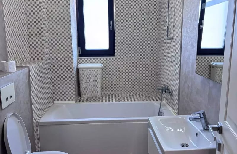 Langzeitmiete einer 2-Zimmer-Wohnung, 70 m², in Constanța, Rumänien