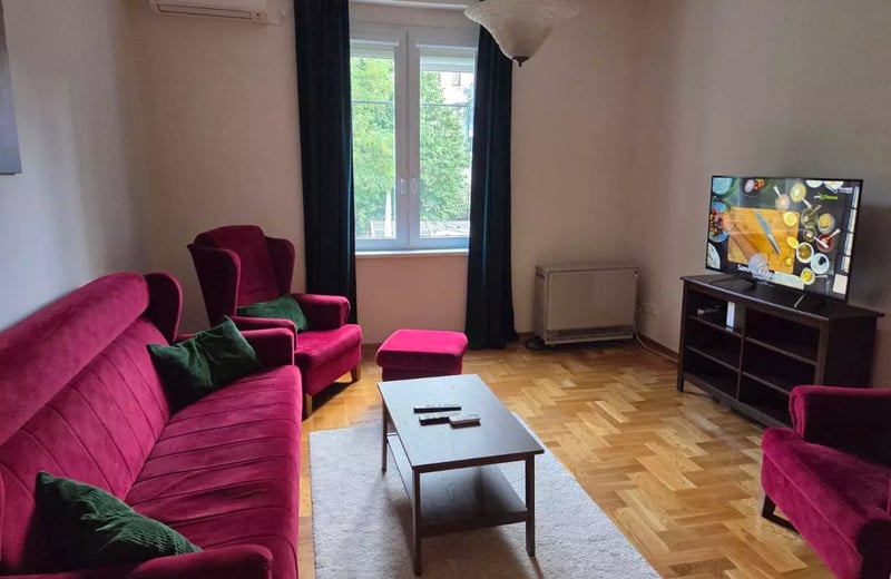 Location longue durée d’un appartement de 3 pièces, 80 m², à Vračar, Belgrade, Serbie