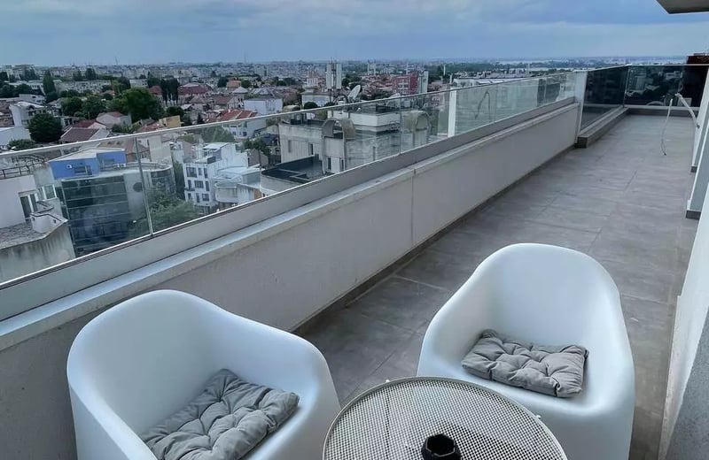 Долгосрочная аренда квартиры-студии, 45 м², в районе Faleza Nord, Констанца, Румыния