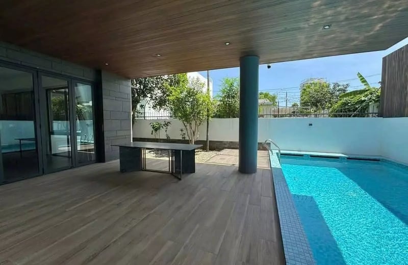 Location longue durée d’une villa de 4 chambres à Nam Viet A, Da Nang, Vietnam