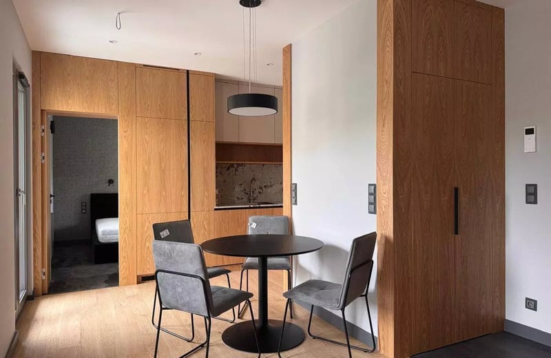 Long-term rental of a 2-room apartment, 47 m², Stare Miasto, Kraków, Poland