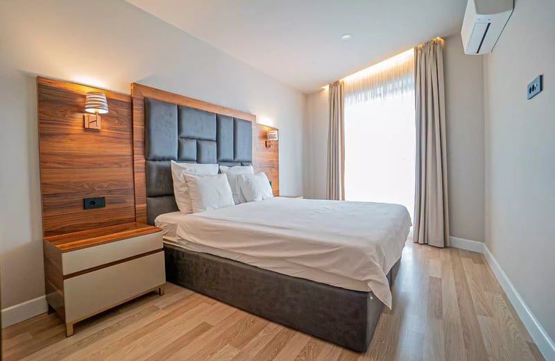 Долгосрочная аренда стильных 3-комнатных апартаментов, 80 м², Кампус, Констанца, Румыния