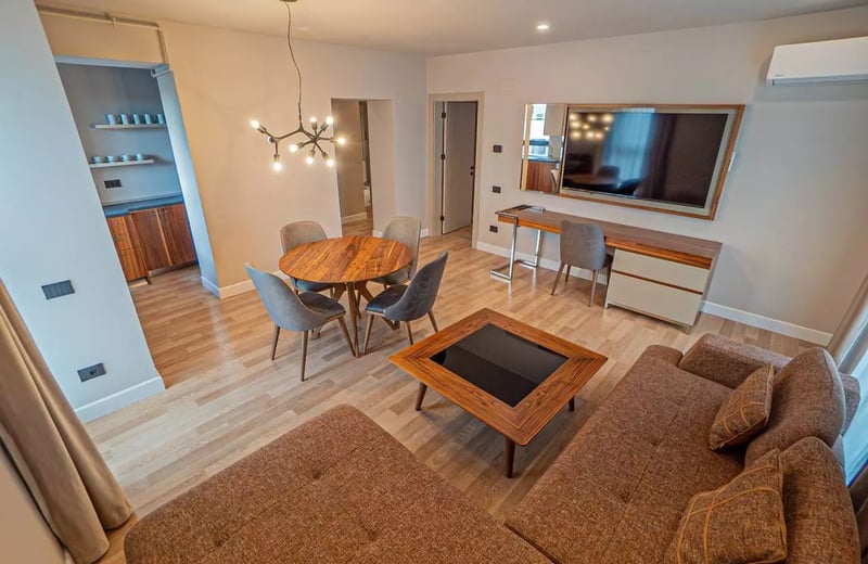 Долгосрочная аренда стильных 3-комнатных апартаментов, 80 м², Кампус, Констанца, Румыния