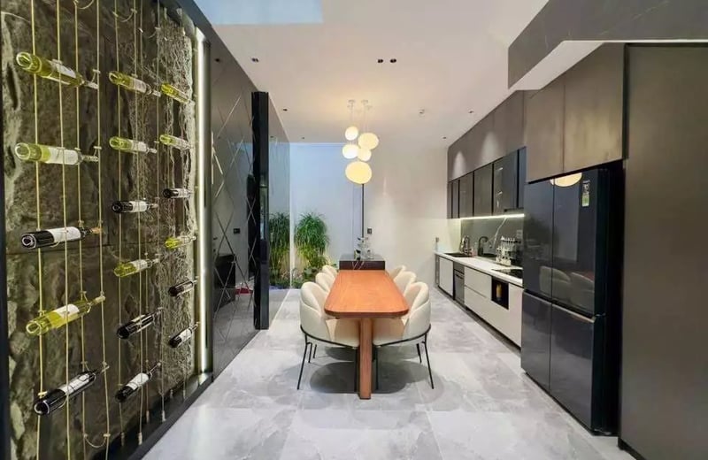 Langzeitmiete eines Hauses, 4 Schlafzimmer, in der Nähe des Pham Van Dong Strandes, Da Nang, Vietnam