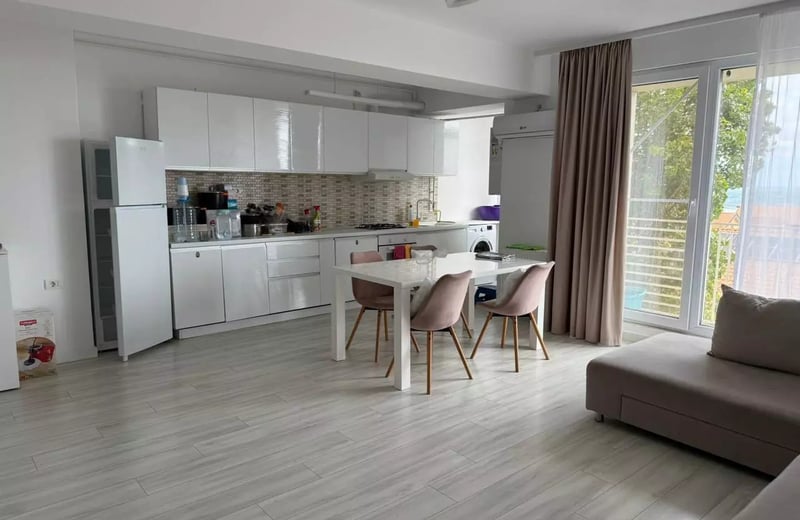 Location d’appartements confortables de 3 pièces, 70 m², Faleza Nord, Constanța, Roumanie