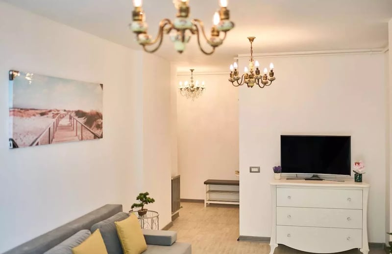 Alquiler de cómodos apartamentos de 3 habitaciones, 75 m², Mamaia, Constanța, Rumanía