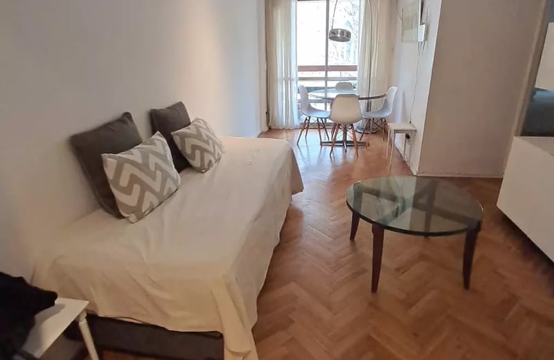 Rental of a cozy 2-room apartment, Recoleta, Buenos Aires, Argentina