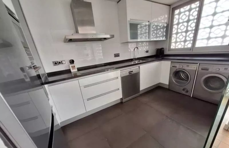 Location d’un appartement spacieux de 2 chambres, 110 m², Alicante, Espagne