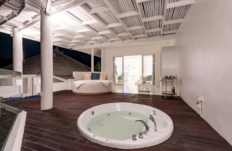Rental of a premium villa with jacuzzi, sauna, and rice field view, Kecamatan, Bali, Indonesia