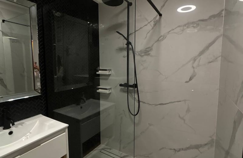 Location d'un appartement moderne et lumineux de 55 m², quartier de Krowodrza, Cracovie