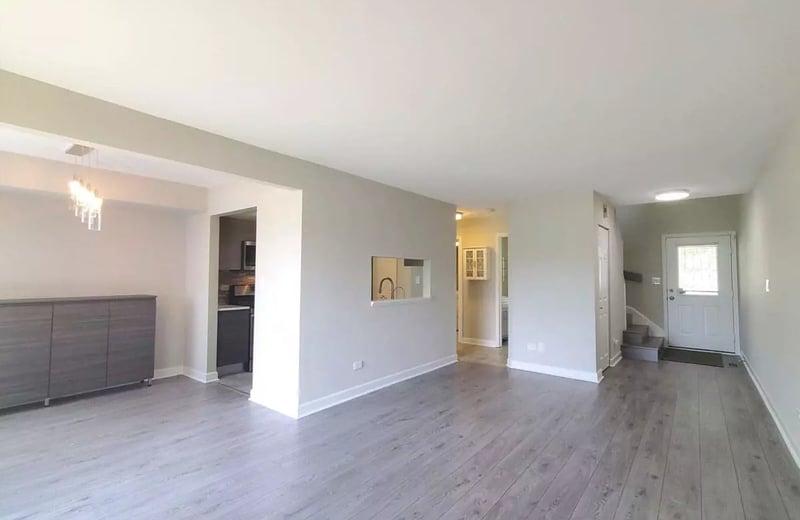 Long-Term Rental – Renovated 2BR Townhouse in Wheeling, IL, USA (Polo Run)