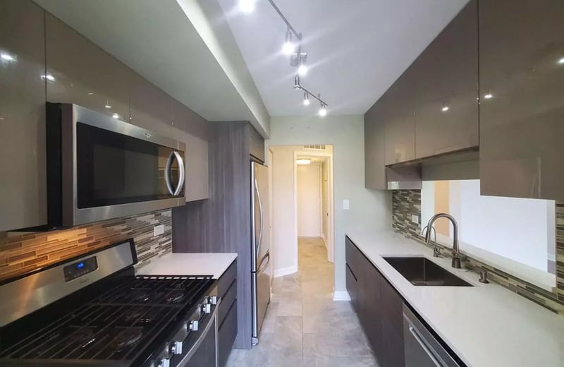 Long-Term Rental – Renovated 2BR Townhouse in Wheeling, IL, USA (Polo Run)