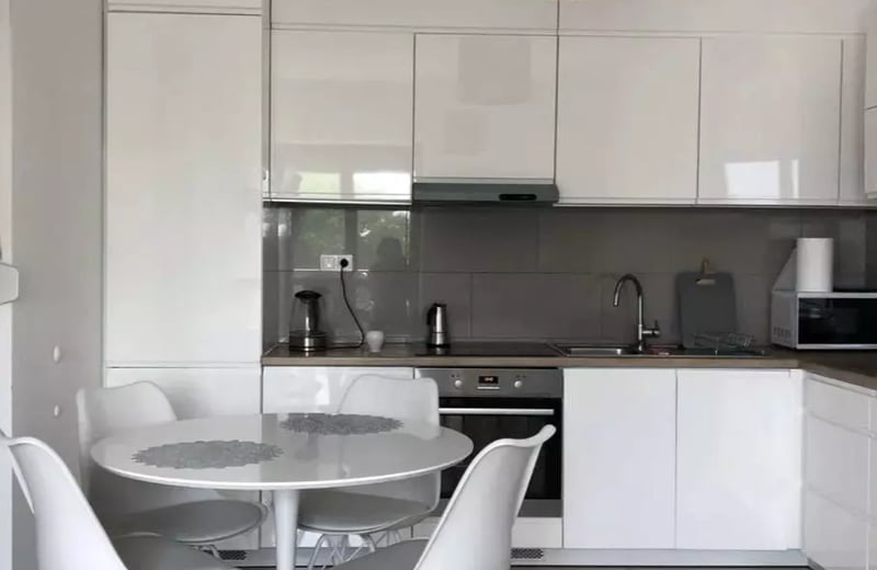 Long-term rental of a 2-room apartment, 48 m² in Krakow, Poland