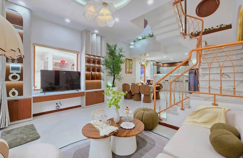 Modern Spacious House for Rent, Da Nang, Vietnam