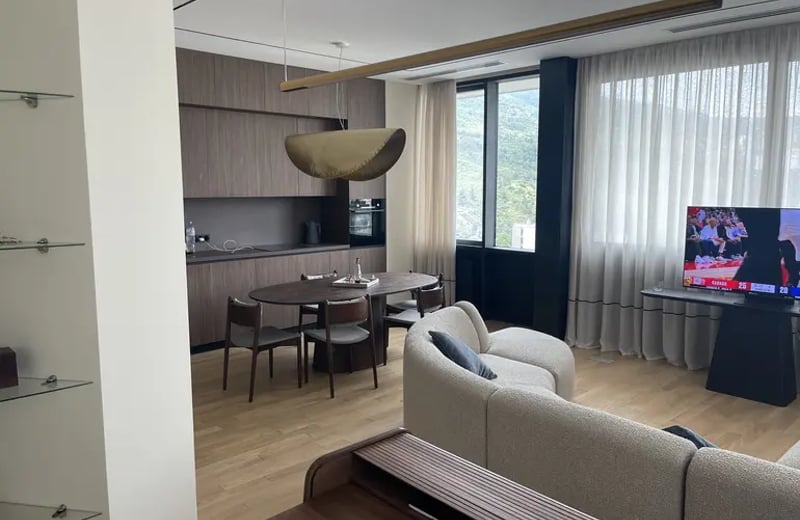 Location d’un appartement premium meublé, 80 m², Tbilissi, Géorgie