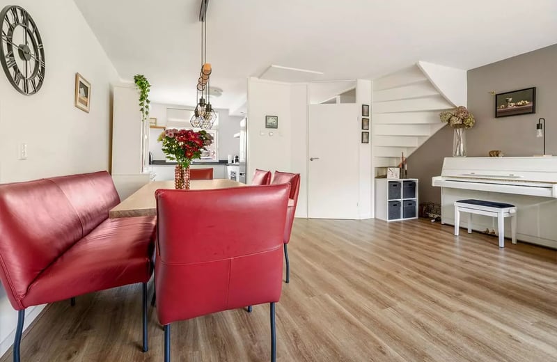 Langfristige Vermietung eines geräumigen Hauses mit 5 Schlafzimmern in Amstelveen, Niederlande