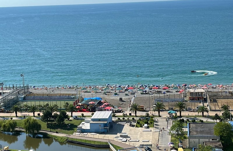 Location d’un studio cosy et meublé avec vue sur la mer, Batouми, Géоргие