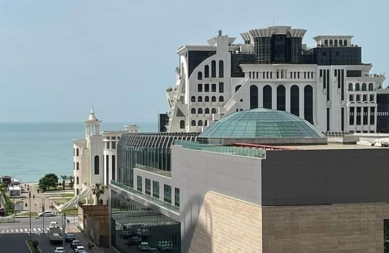 Location d’un studio cosy et meublé avec vue sur la mer, Batoumi, Géorgie
