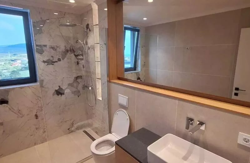 Rental of a luxury 3-room apartment, 95 m², Buna Ziua, Cluj-Napoca, Romania