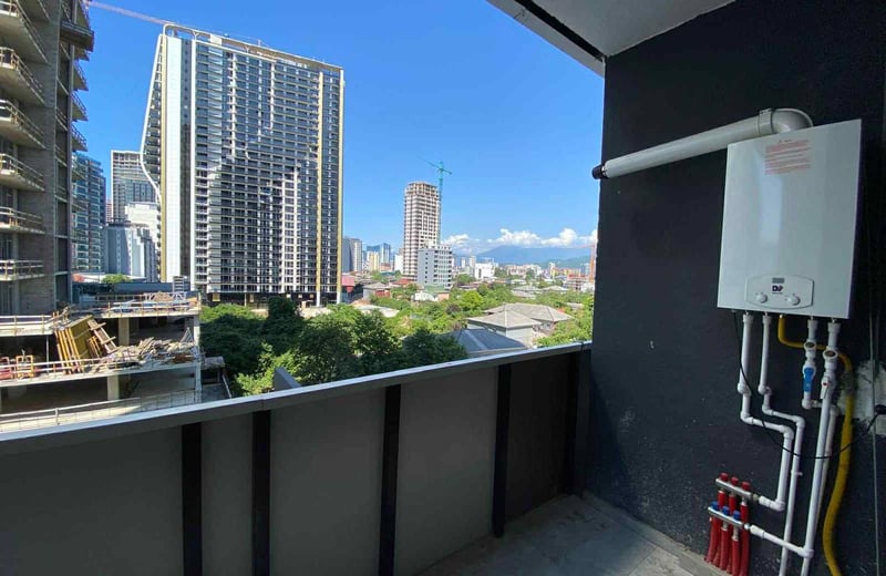 Location d’un appartement cosy et meublé avec balcon, 47 m², Batoumi, Géorgie