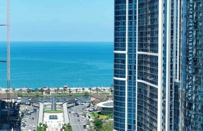 Location d'un studio premium cosy et spacieux avec balcon, 38 m², Batoumi, Géorgie