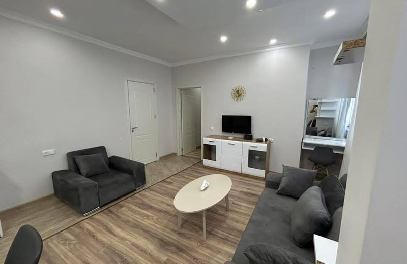 Location d'un appartement lumineux et spacieux, 66 m², Batoumi, Géorgie