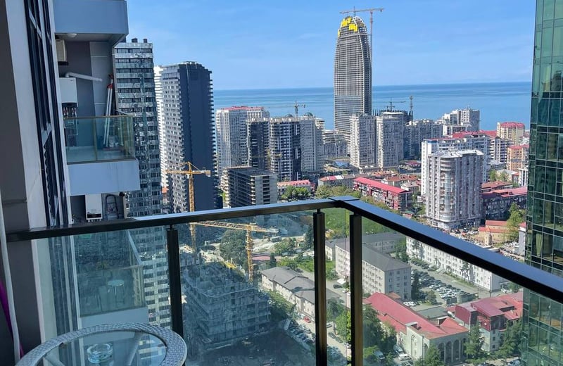 Location d'un studio cosy et lumineux avec balcon, 32 m², Batoumi, Géorgie