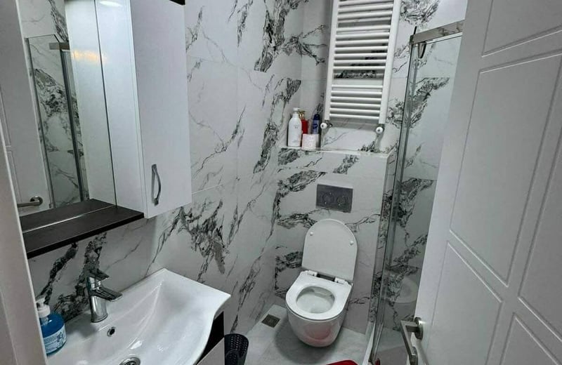 Аренда просторной, современной квартиры с балконом, 70 м², Батуми, Грузия