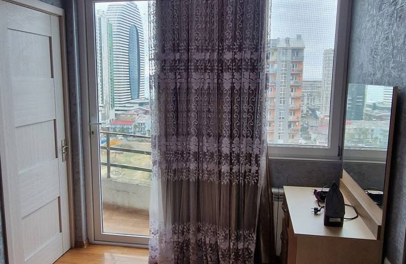 Vermietung einer komfortablen, möblierten Wohnung, 45 m², Batumi, Georgien